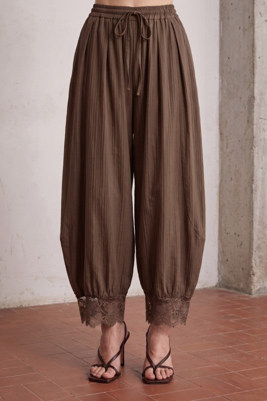 Barrel Lace Chocolate Pants