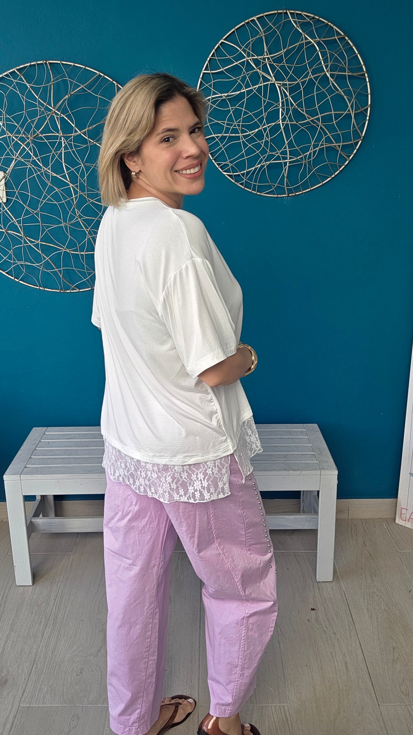 White T-shirt With Lace Detail