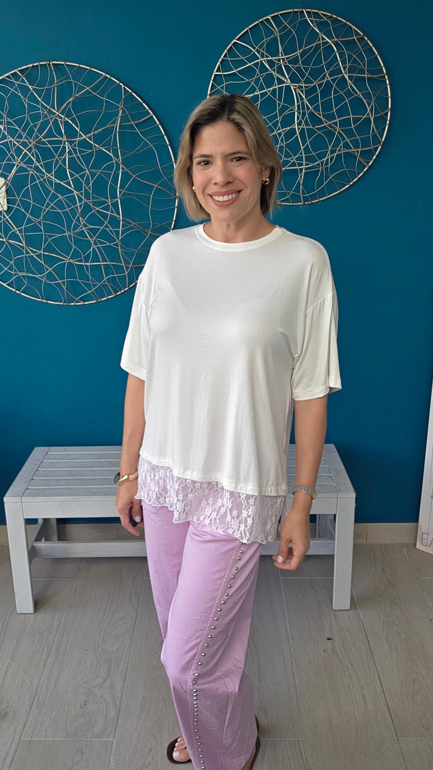 White T-shirt With Lace Detail