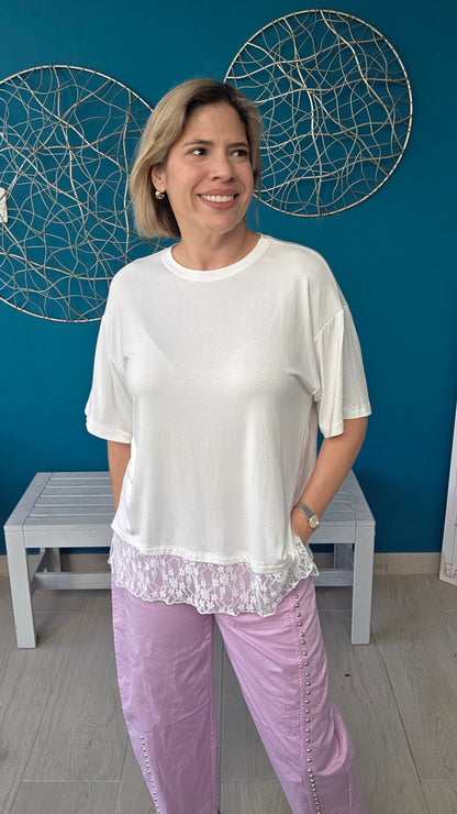 White T-shirt With Lace Detail